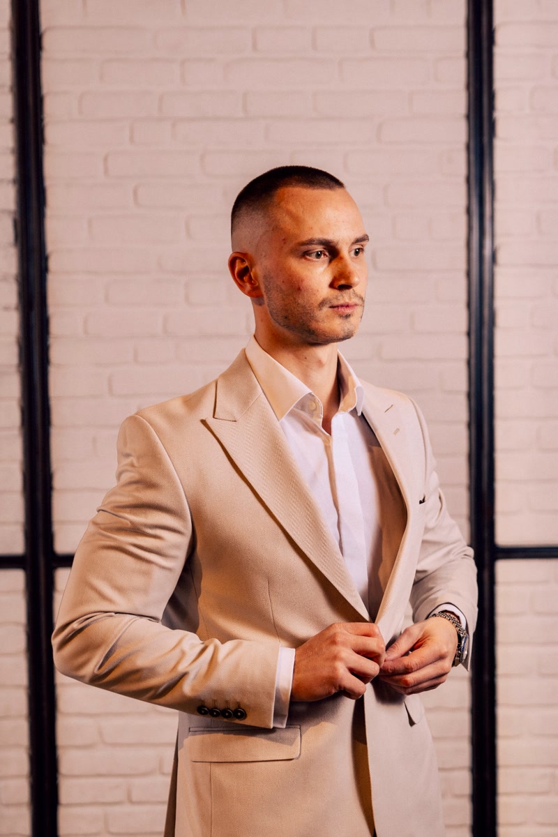 Julian Baltromei – Versicherungsmakler für Soldaten